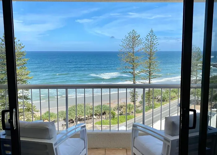 Deluxe Two Bedroom Apartment With Ocean Views